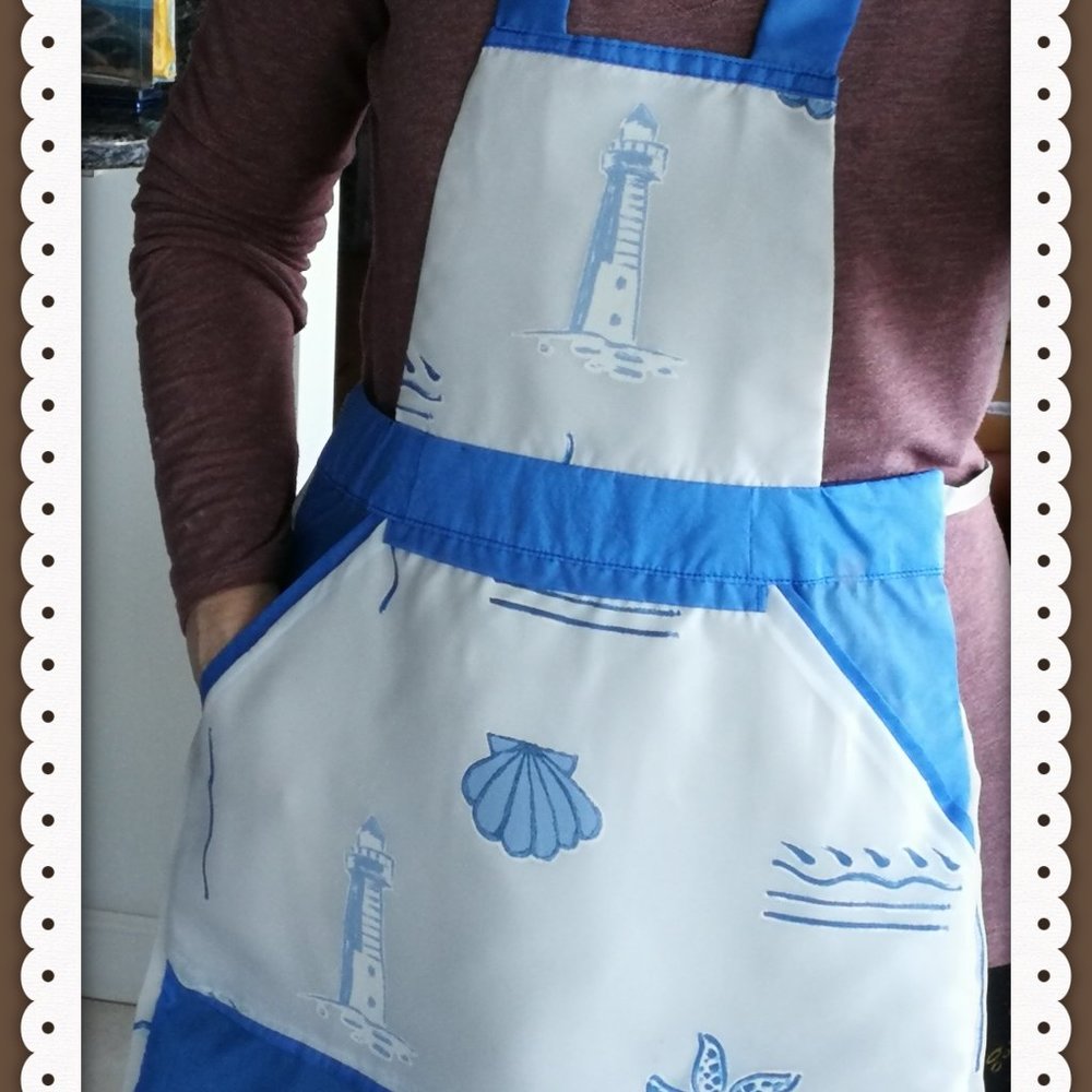 WOMEN’S APRON Handmade Polyester/Cotton Lighthouse Print   Light Blue